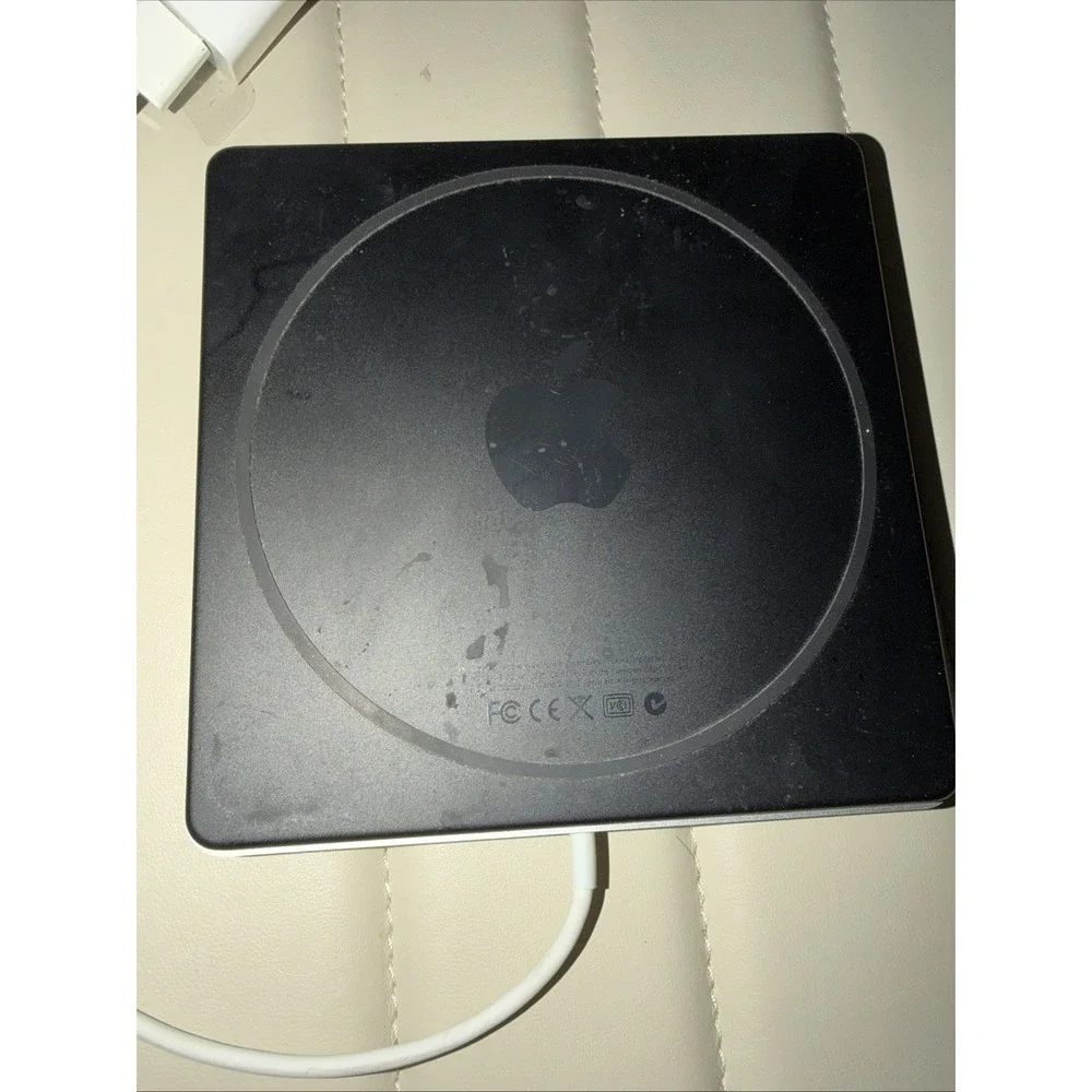 APPLE EXTERNAL OPTICAL USB SUPERDRIVE A1379 SILVER Un-tested